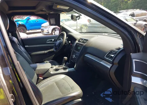 2017 Ford Explorer Sport z USA, uszkodzony, nr VIN 1FM5K8GT9HGB67888